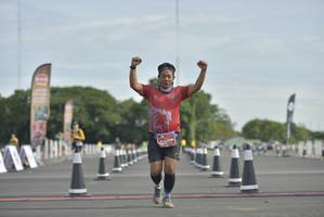 BIB: 40019
                            <button type="button" onclick="openModal(4911402)" class="btn btn-primary btn-sm float-right btn-popup" data-toggle="modal" data-target=".modal-high-quality">
                        <i class="fas fa-shopping-cart"></i> Add to Cart
                    </button>
                                            <button type="button" onclick="isThisMe(4911402, true)" class="btn btn-success btn-sm float-right btn-popup btn-isme hidden" data-toggle="tooltip" data-placement="bottom" title="นี่คือรูปของคุณใช่ไหม คลิกที่นี่เพื่อเอาเข้าอัลบั้ม">
                        <i class="fas fa-plus"></i> Add to album
                    </button>
                    <button type="button" onclick="isThisMe(4911402, false)" class="btn btn-warning btn-sm float-right btn-popup btn-isnotme hidden">
                        <i class="fas fa-ban"></i> Remove from album
                    </button>